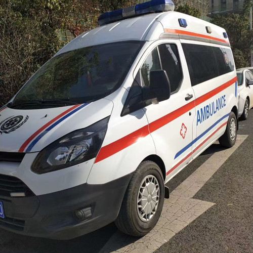 东兴品质救护车出租,为您的健康出行负责