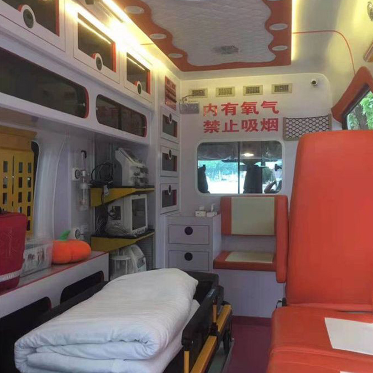 东兴癌症租赁救护车转运：为生命护航的科技与人文关怀